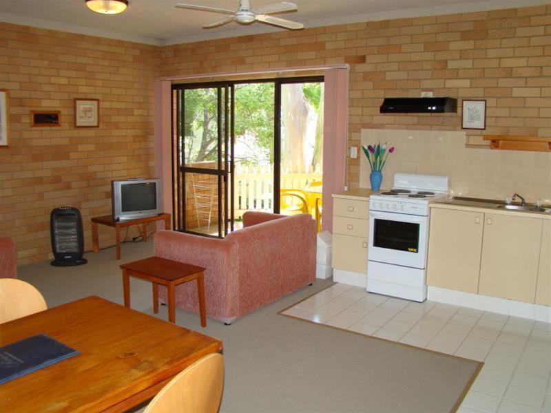 Noosa Yallambee Holiday Apartments Noosaville Exteriör bild